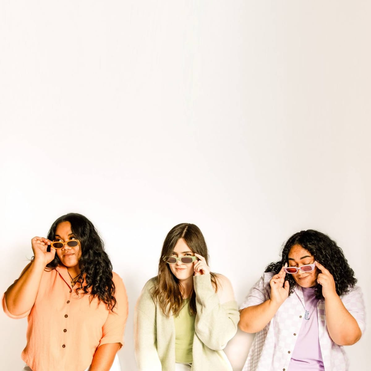 PEPTALK-ing With PEPTALK, The All-Female Self-Produced Trio Band Post feature image